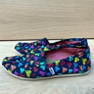TOMS Heart shoes Size 8